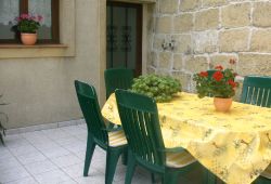 White furnished the cailar