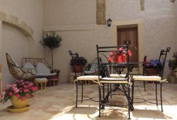 Garcia furnished Vauvert