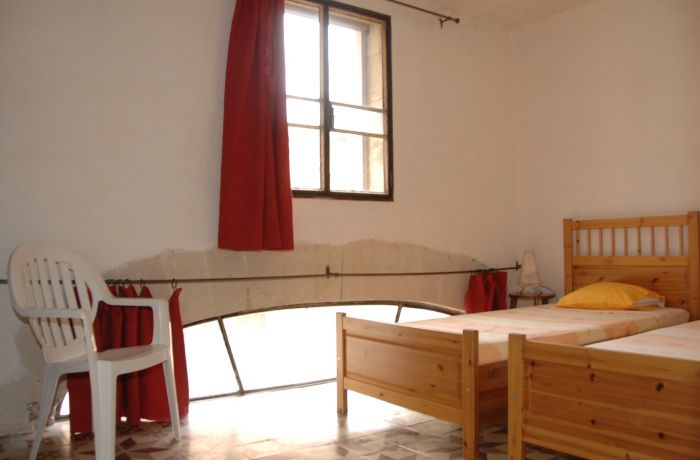 Vernet furnished Franquevaux