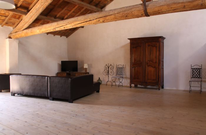 Vernet furnished Franquevaux
