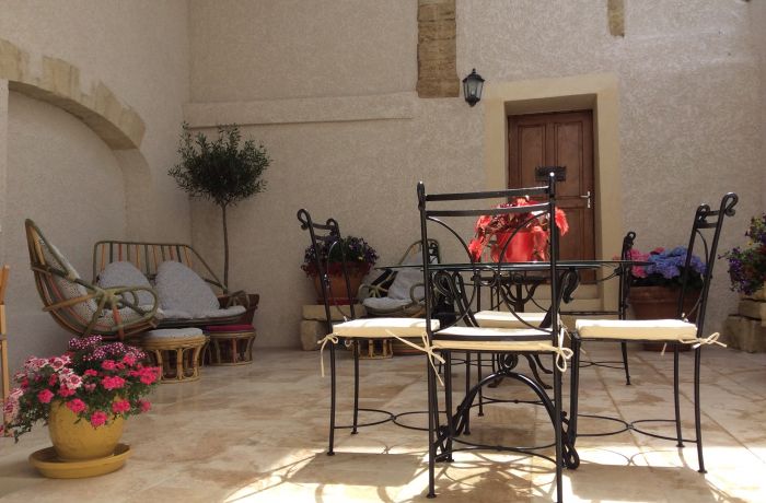rental at Remyette Clévacances courtyard