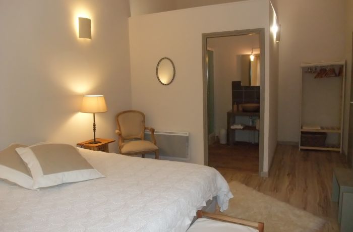 Mas Tolosan chambre Henri Ibsen Vauvert
