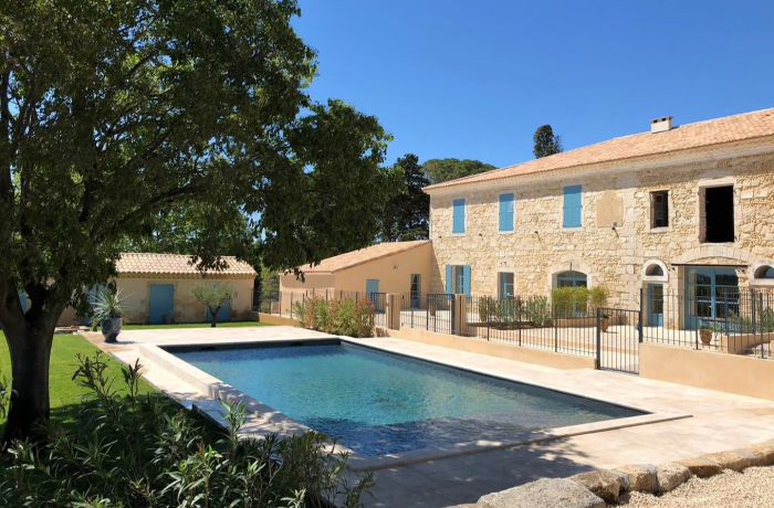 Gîtes de France 4 ears Chateau Bellefontaine The old stables exterior swimming pool