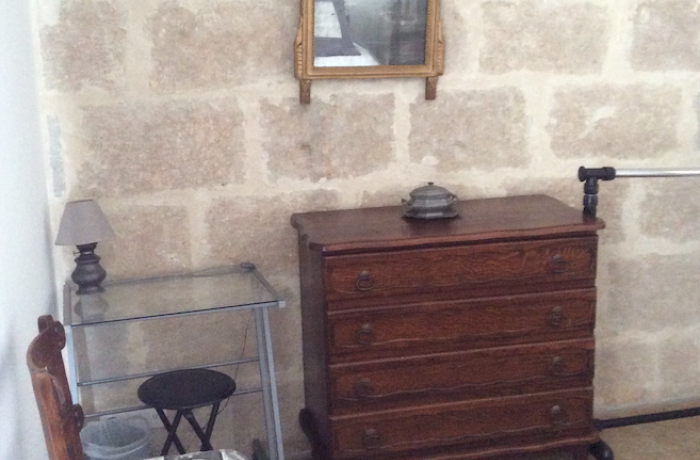 rental at Remyette Vauvert room with 140 cm bed