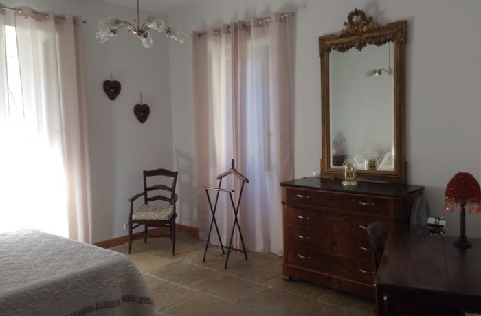 rental at Remyette Vauvert's large bedroom
