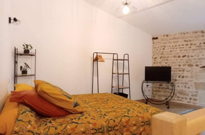 Gîte La Remise du Grec in Vauvert, bedroom