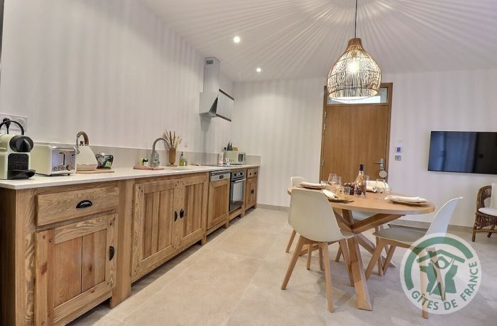 gîte la Hupperie Mas de la Huppe à Franquevaux Gard