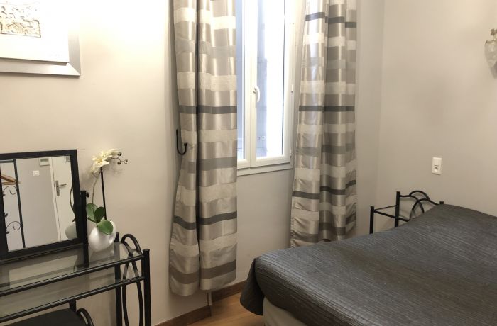 hotel le lys d'or Vauvert chambre